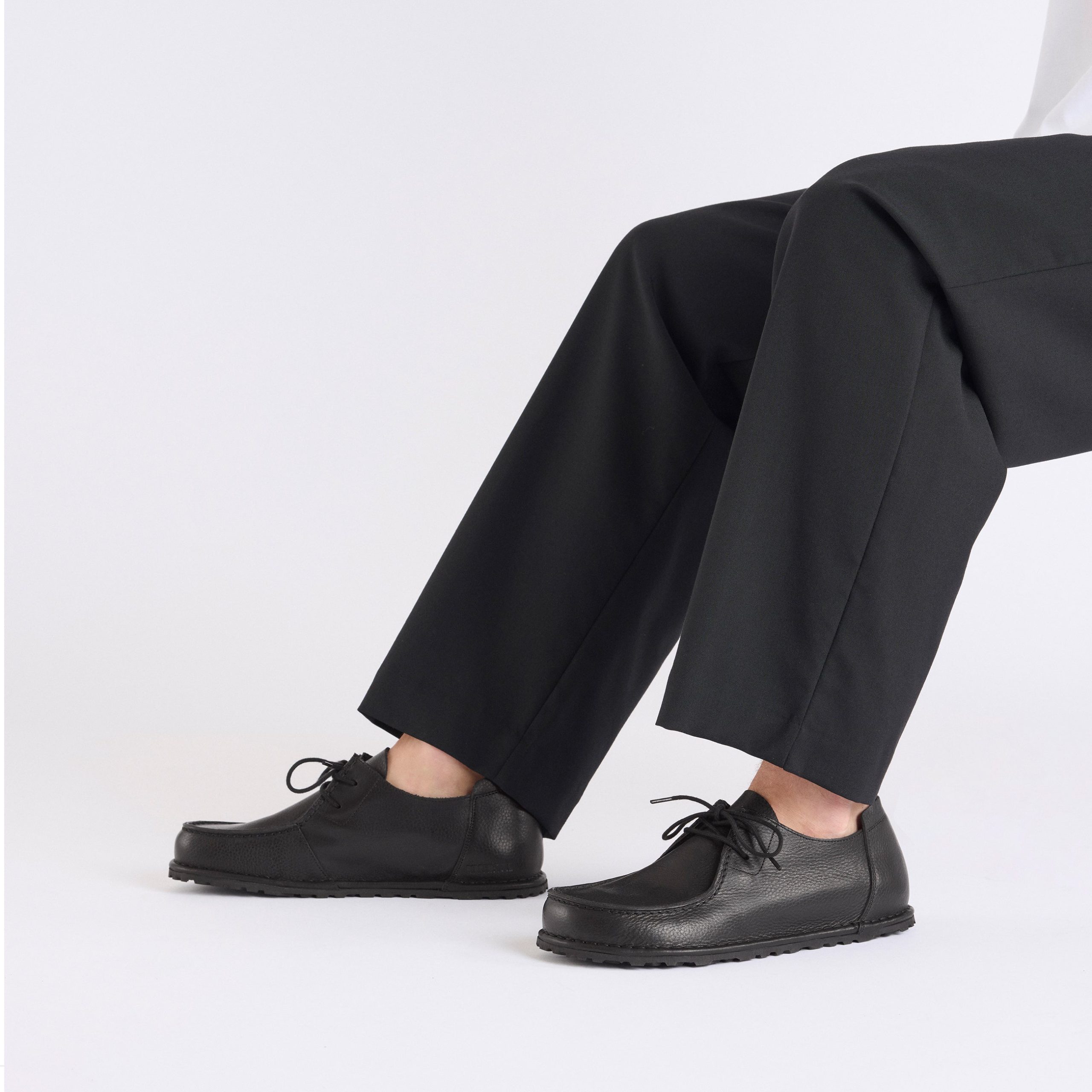 Utti Lace Black Grained Leather - Image 4